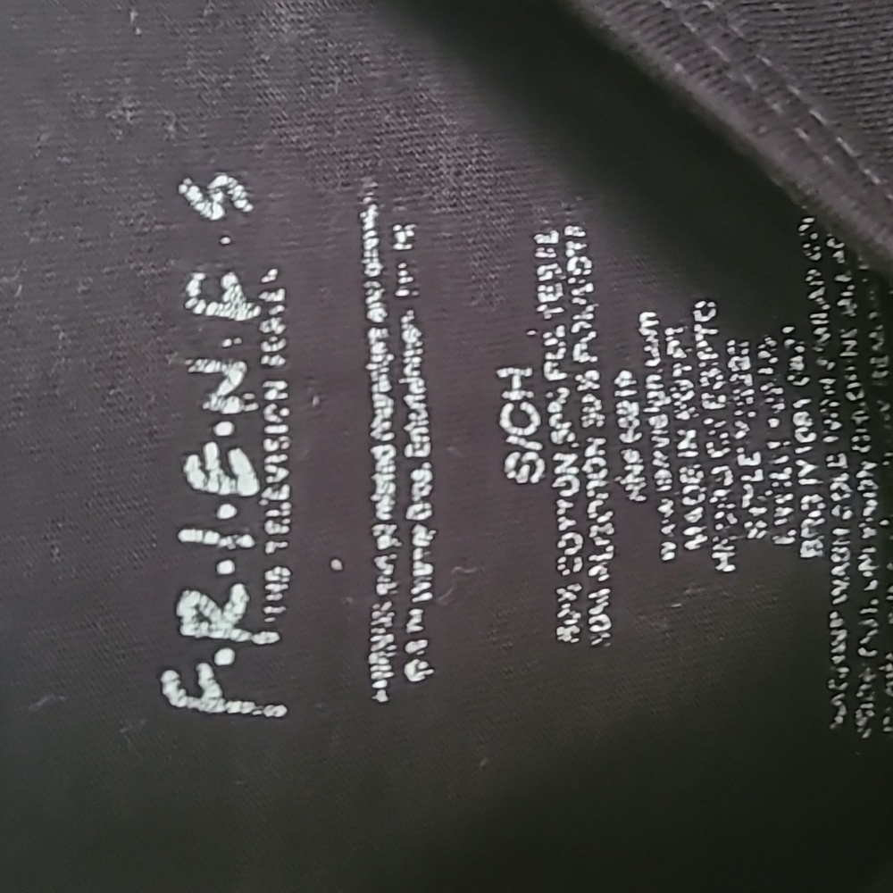 Friends tee - Picture 2 of 3